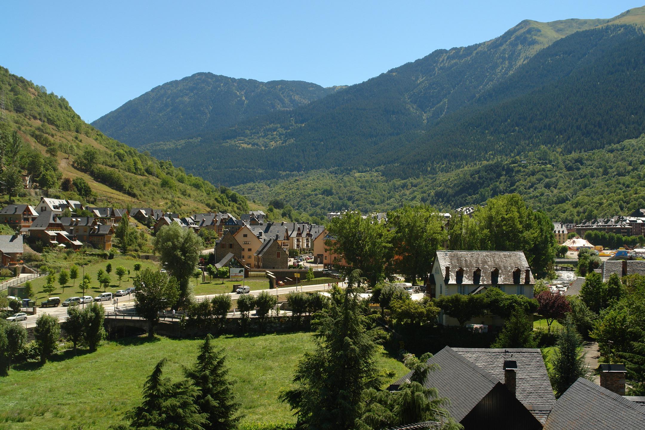 Hotel Eth Solan & Spa Vielha Bagian luar foto