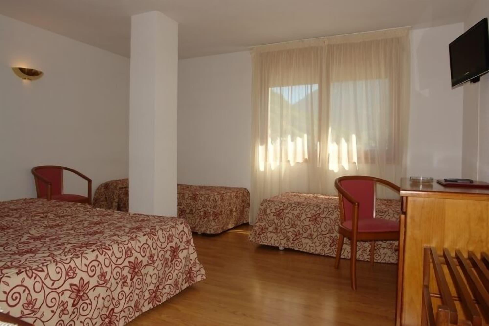 Hotel Eth Solan & Spa Vielha Bagian luar foto