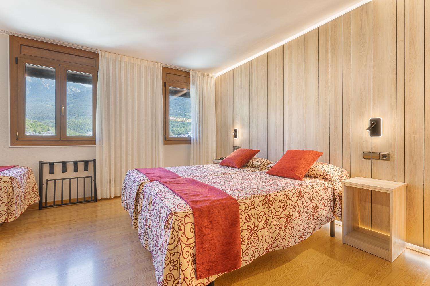 Hotel Eth Solan & Spa Vielha Bagian luar foto