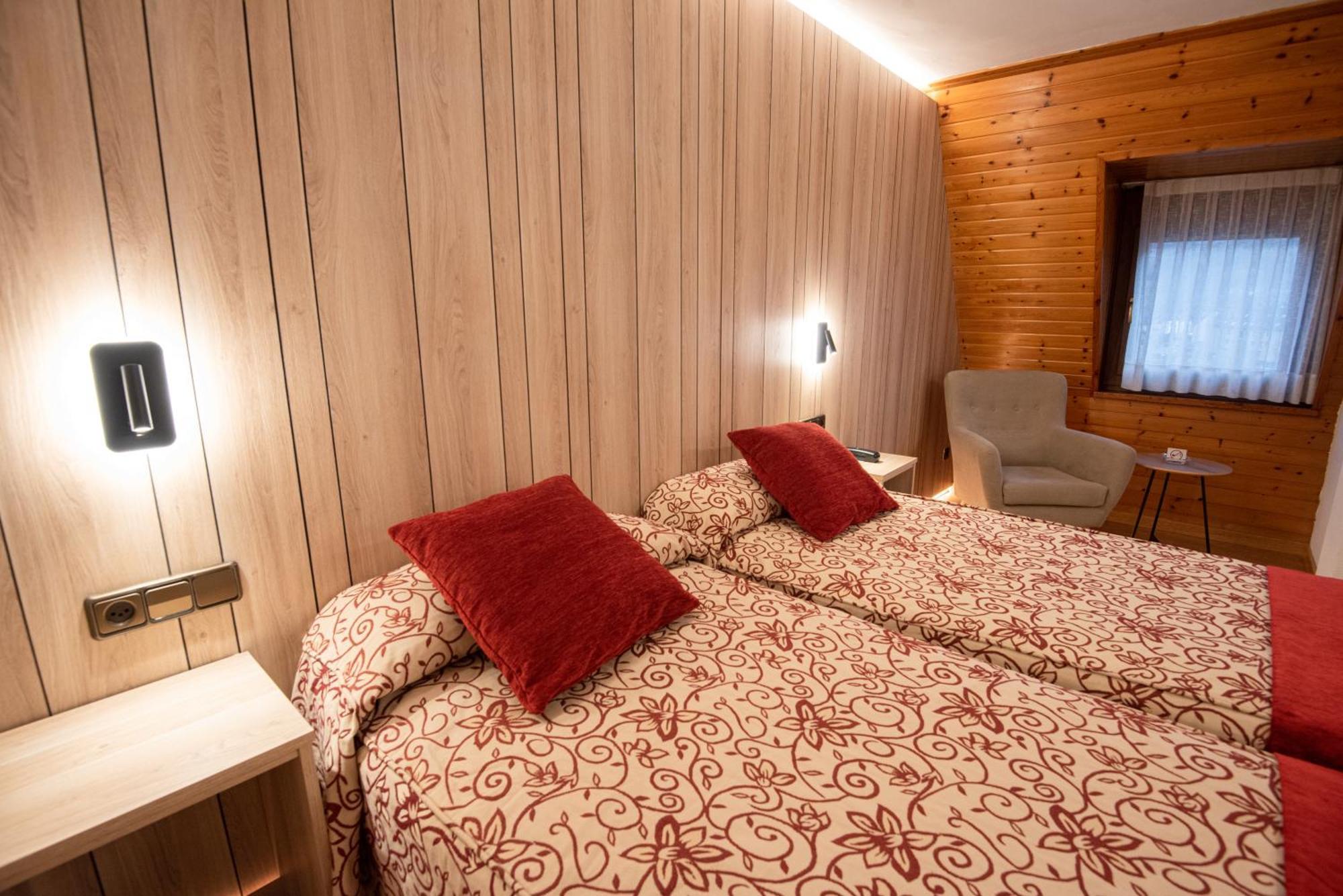 Hotel Eth Solan & Spa Vielha Bagian luar foto