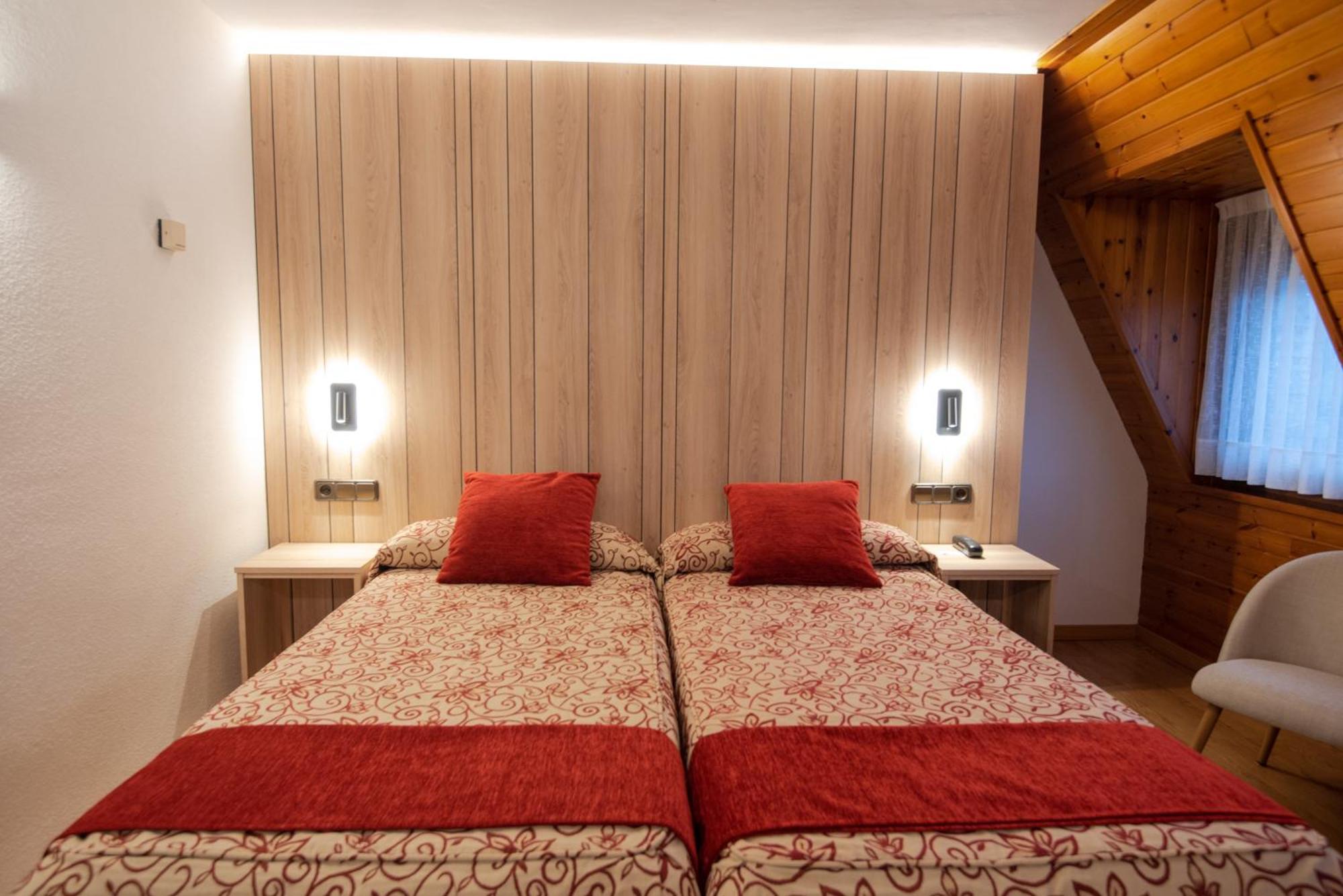 Hotel Eth Solan & Spa Vielha Bagian luar foto